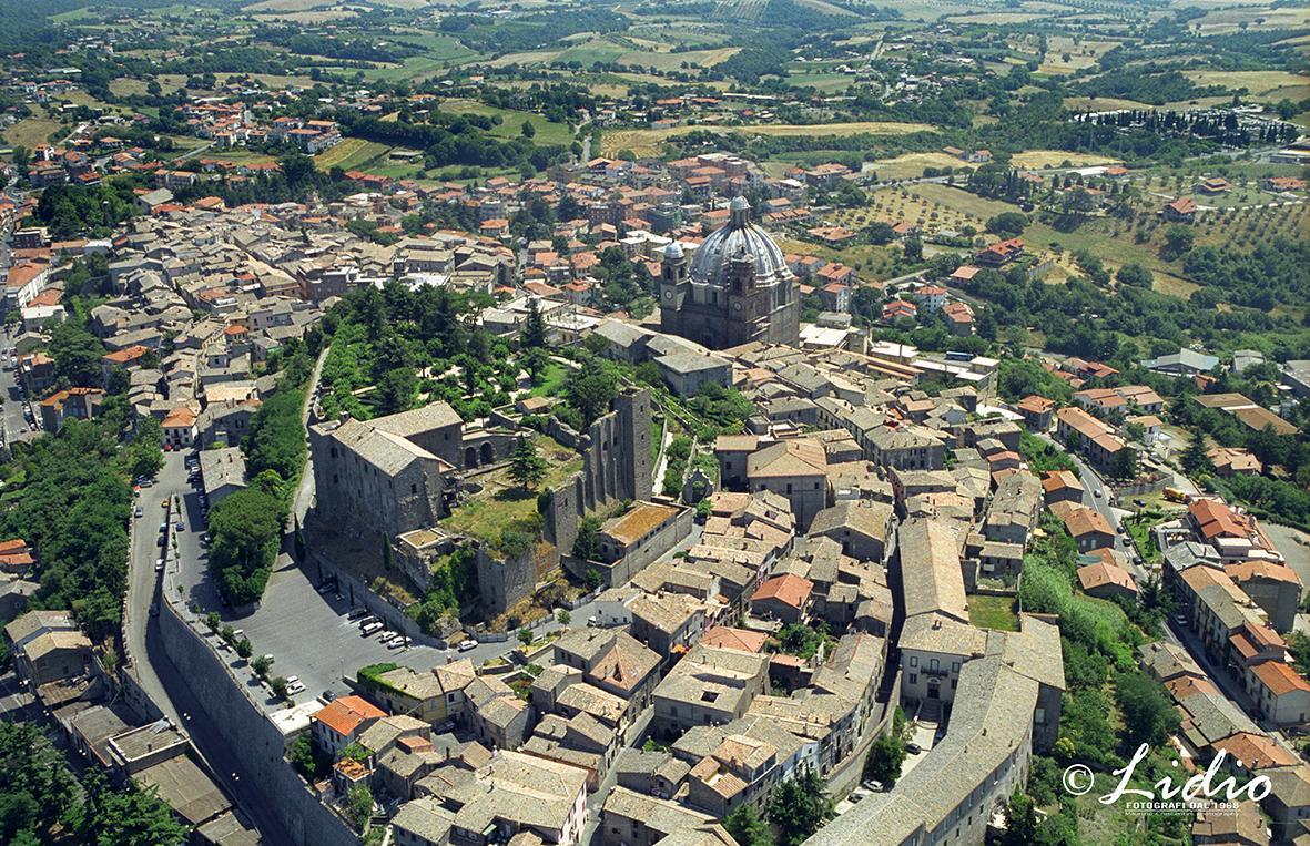 Alloggio Turistico La Balocca Montefiascone Bagian luar foto